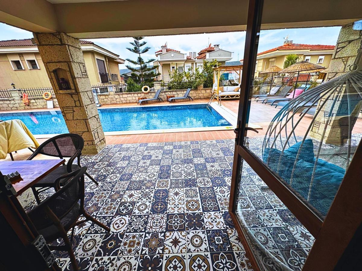 Fizzio Alacati Hotel Екстериор снимка